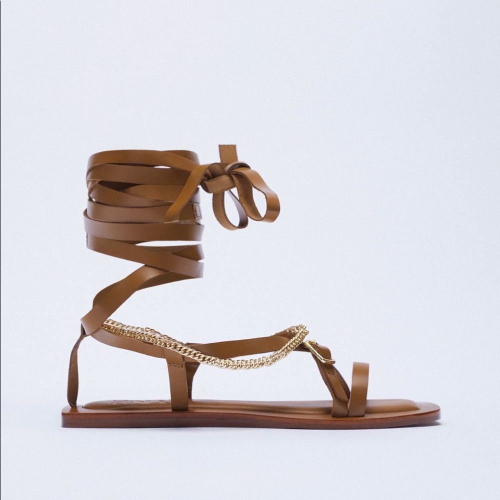 ✨✨✨Zara Leather Strappy Sandals